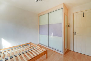 1 Ainsley Road